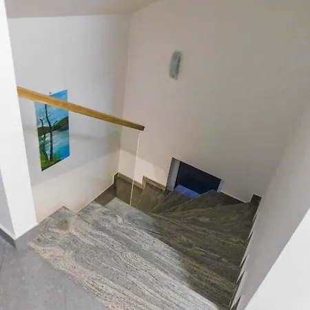 Apartman Lara Apartment Otocac Exterior photo