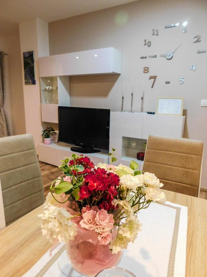 Apartman Lara Apartment