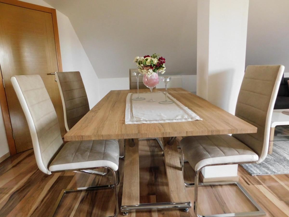 Apartman Lara * Otocac