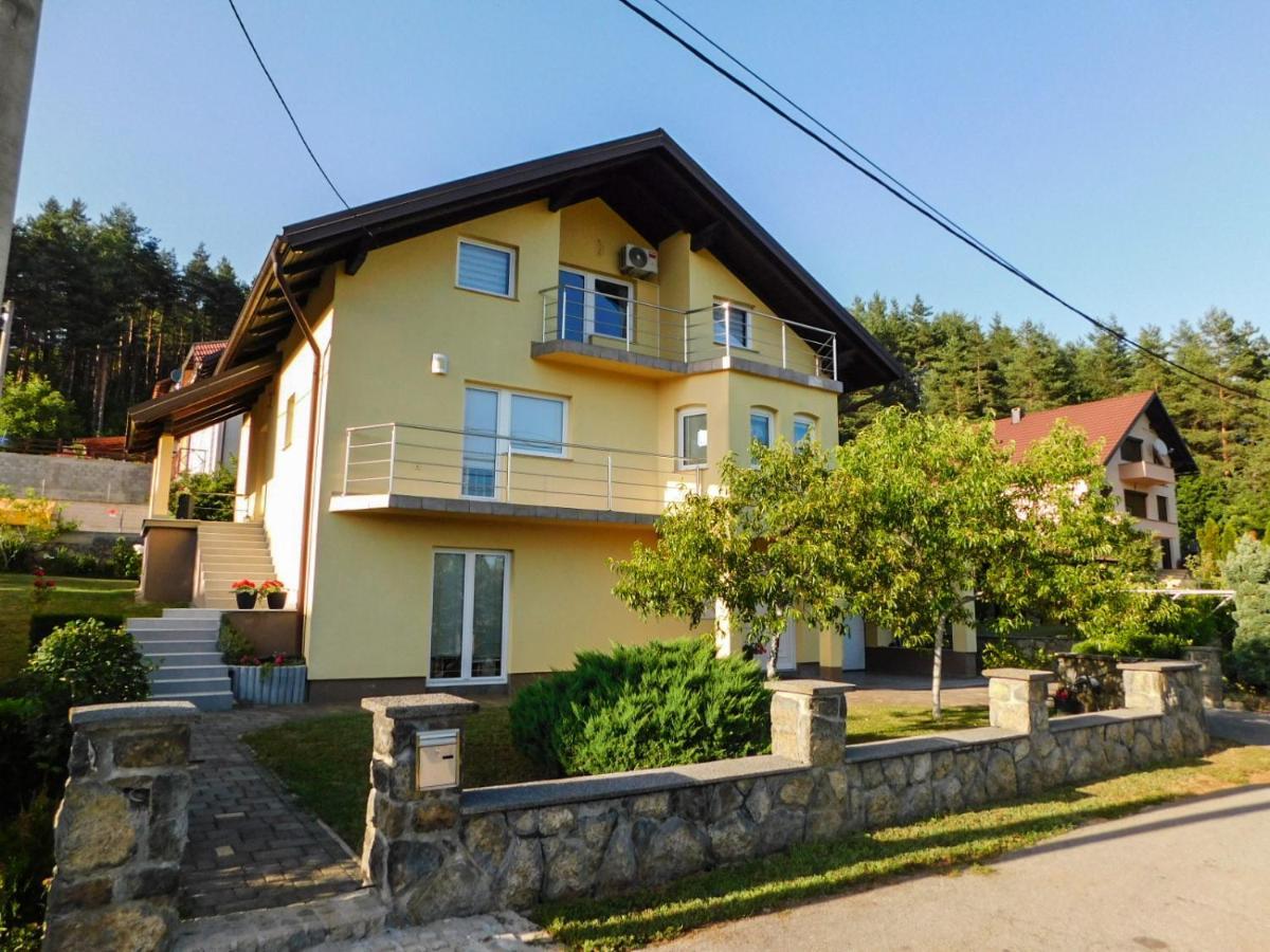 Apartman Lara Otocac